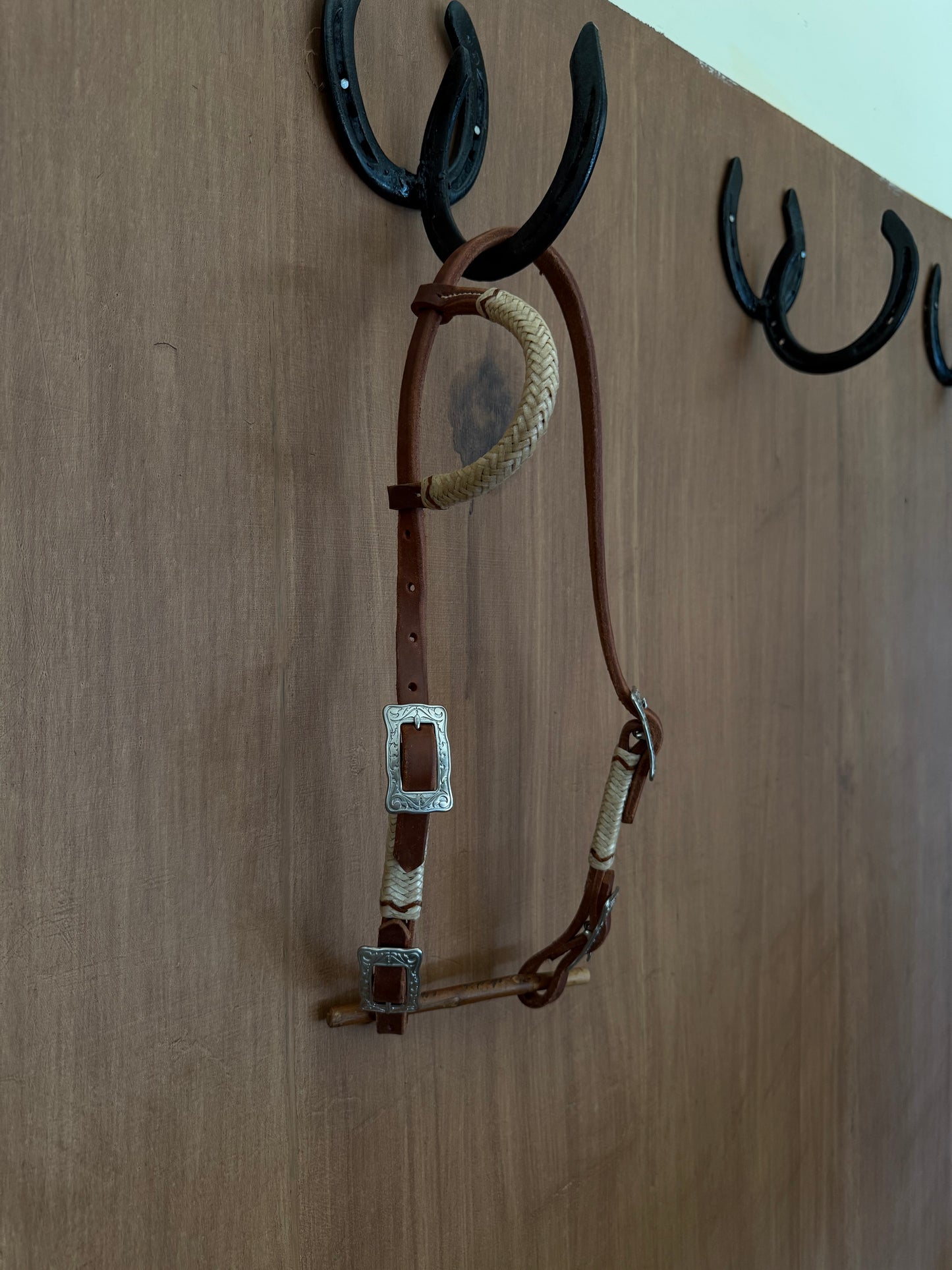 One ear 4 buckles rawhide headstall