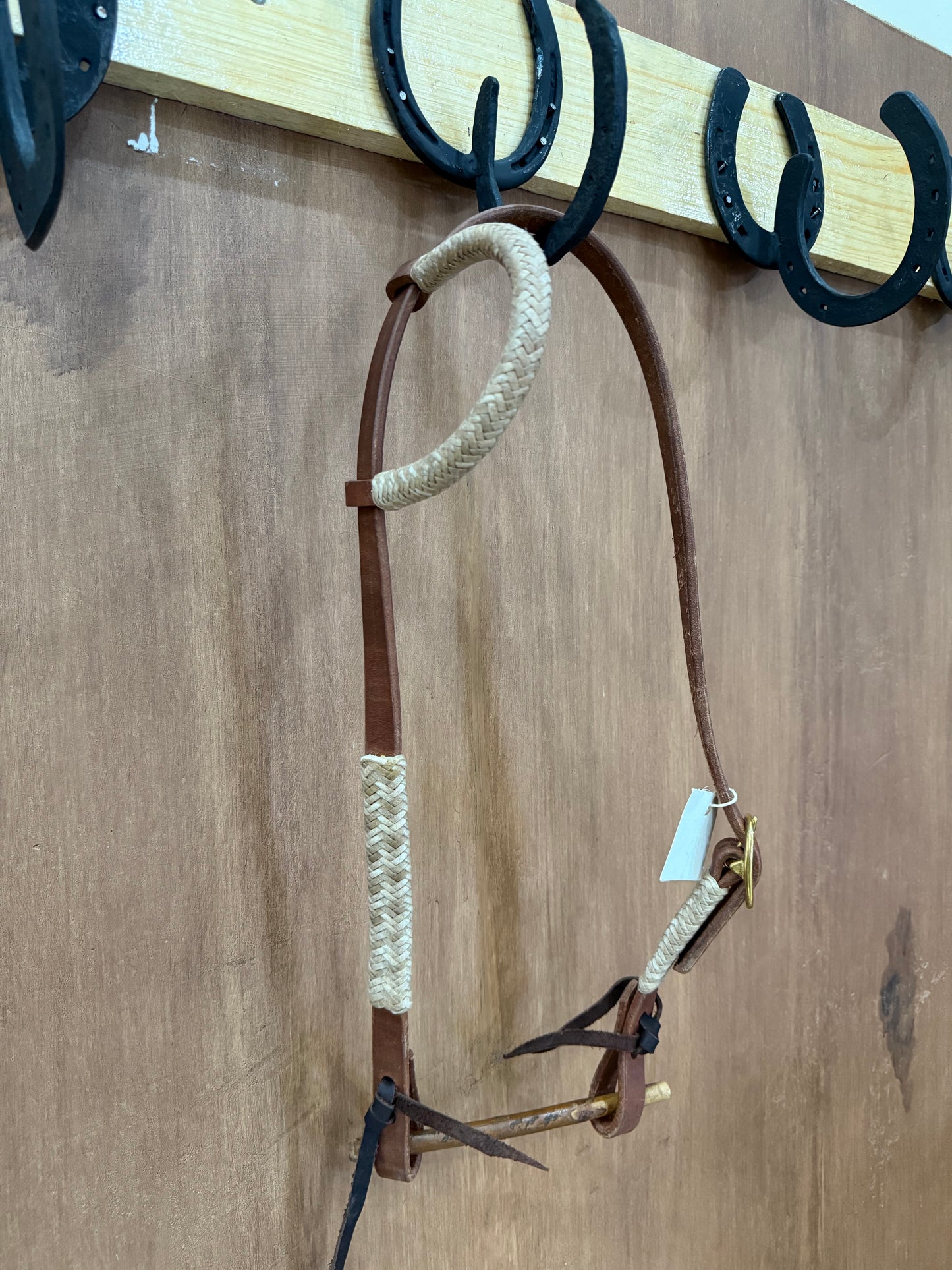 3/4” Classic one ear headstall with rawhide accents