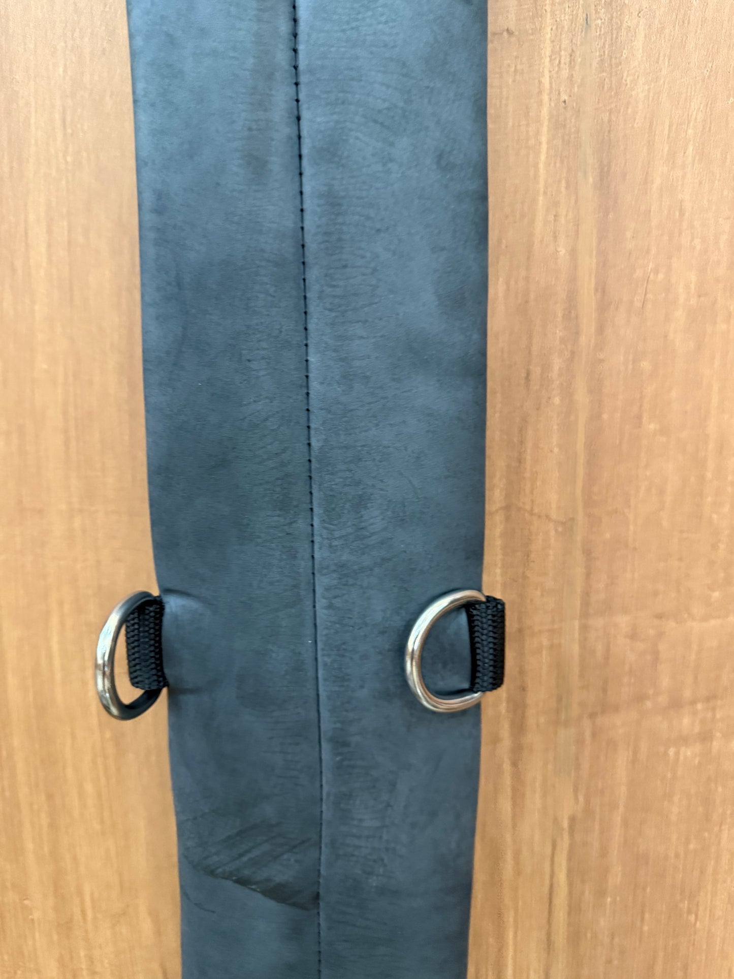 Neoprene cinch 28”