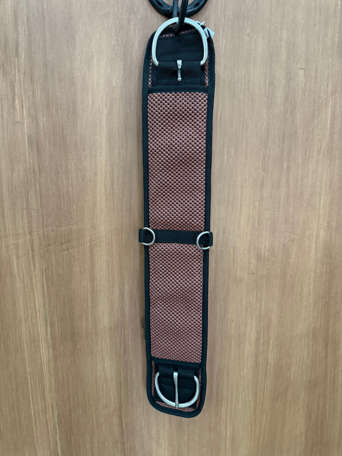 Mesh cinch