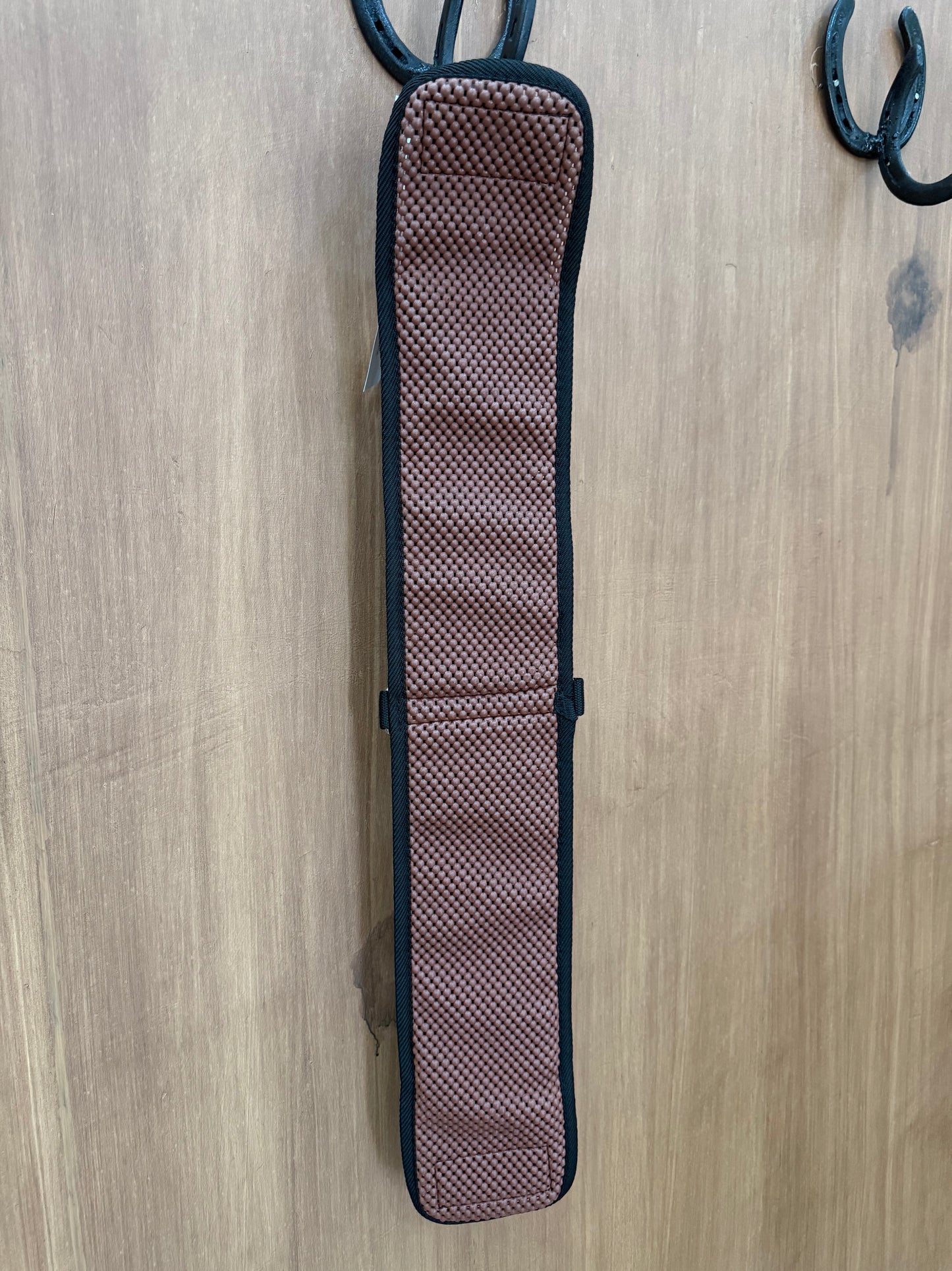 Mesh cinch