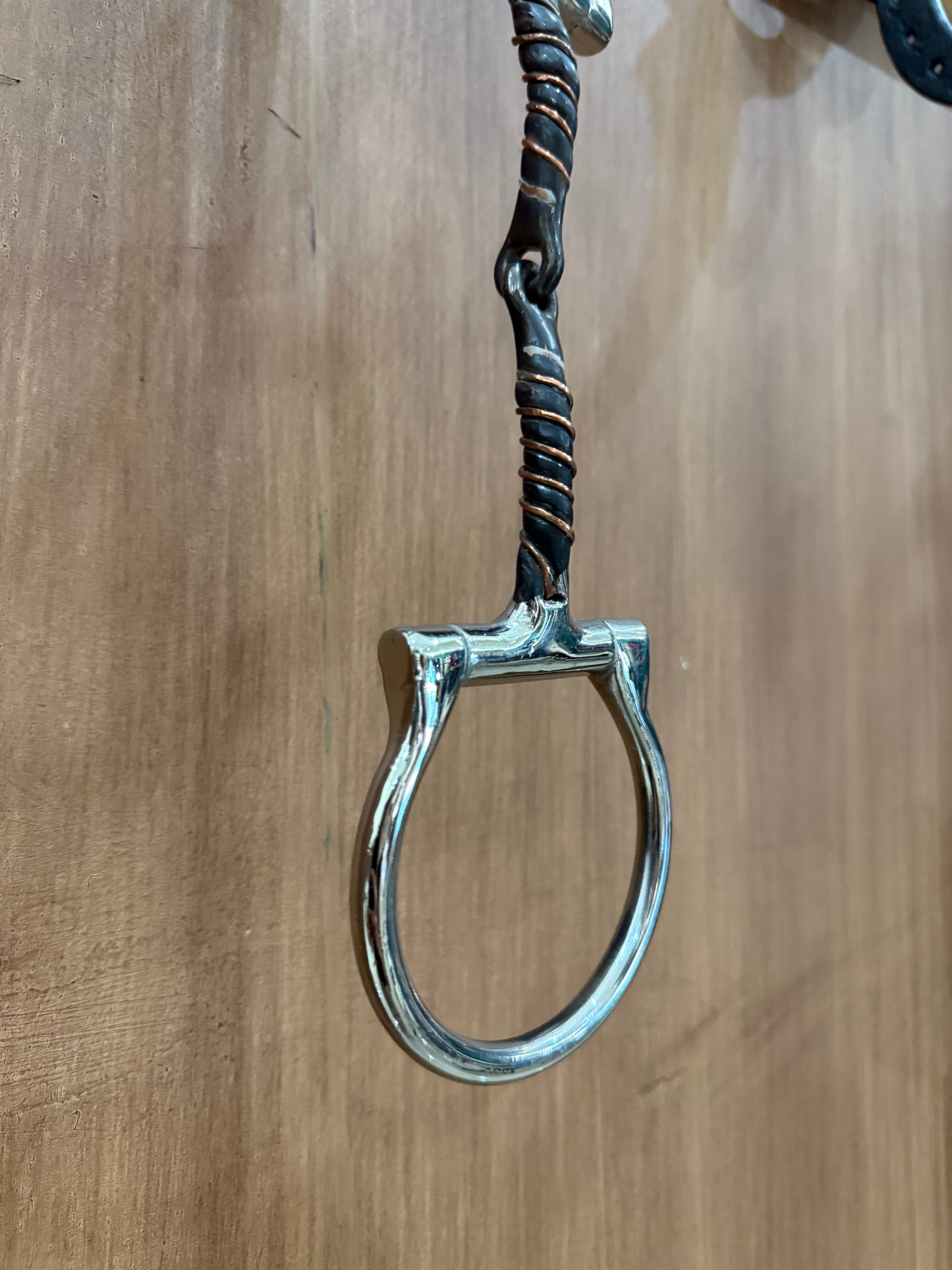 Snaffle bit D ring twisted copper wire