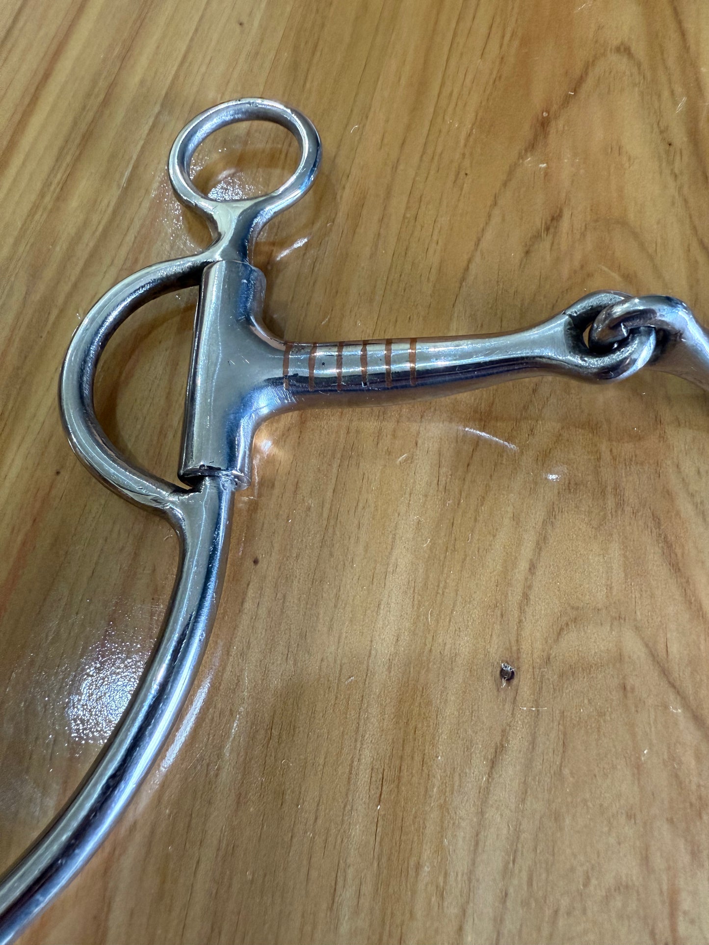 Horse breaking bit jointed mouth bit