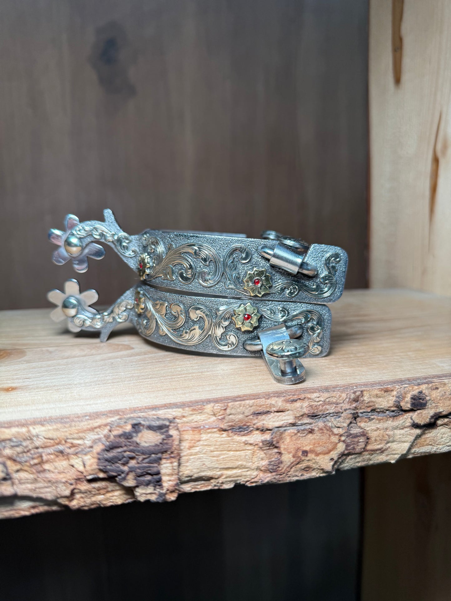 Men’s spurs 6 silver