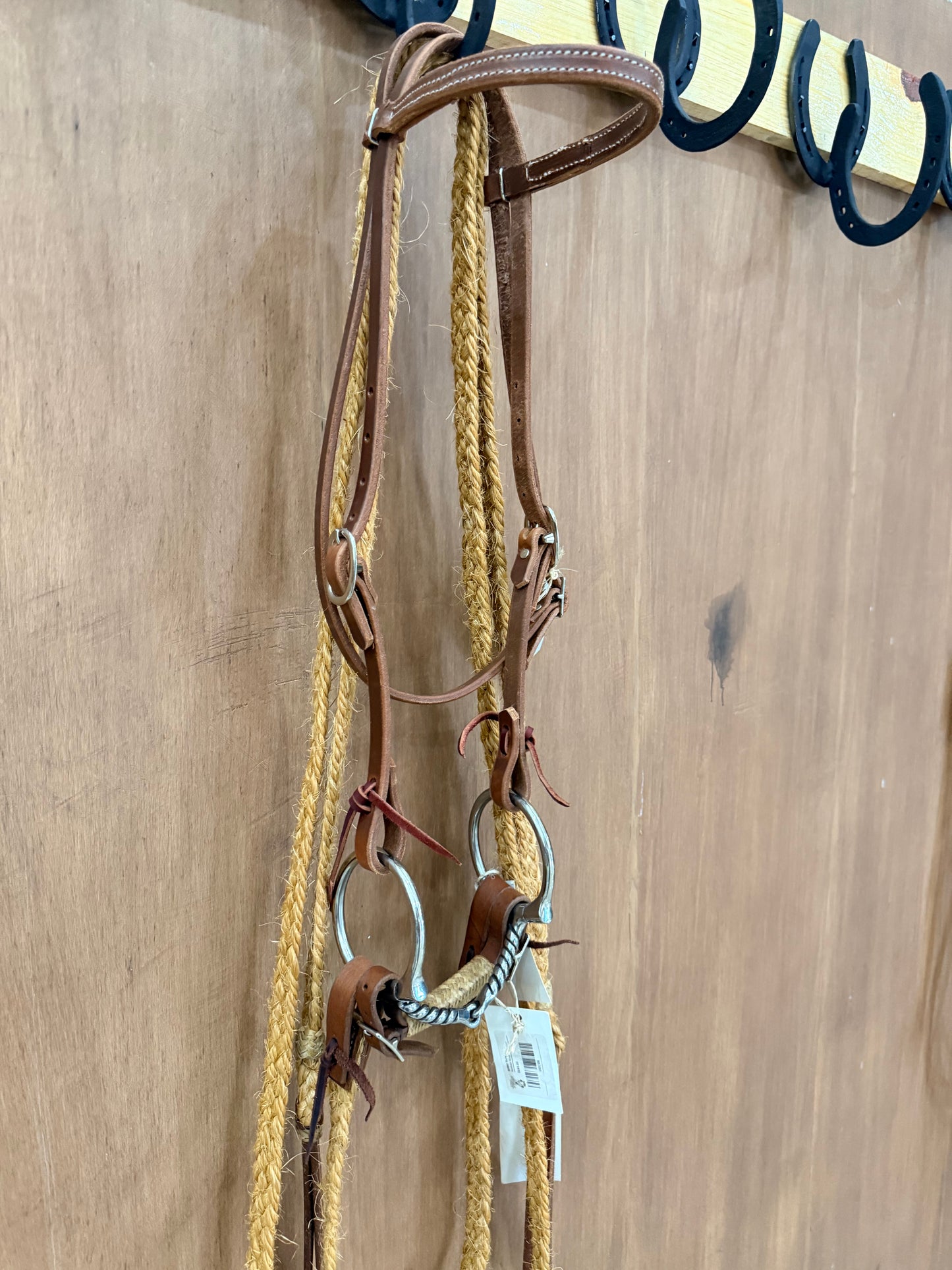 Snaffle torcido con riendas mecate