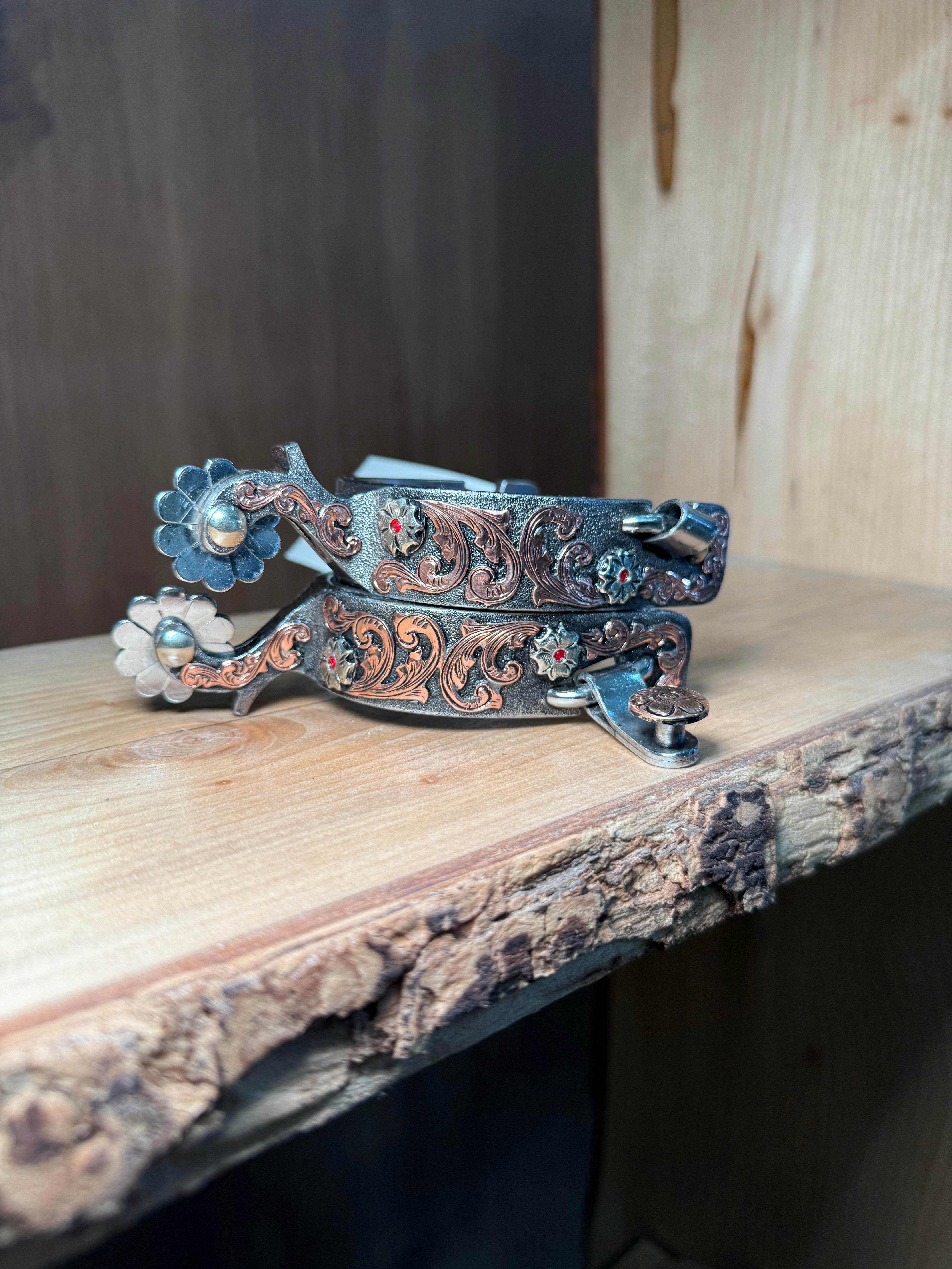 Ladies spurs flower rose gold – Burro Tack