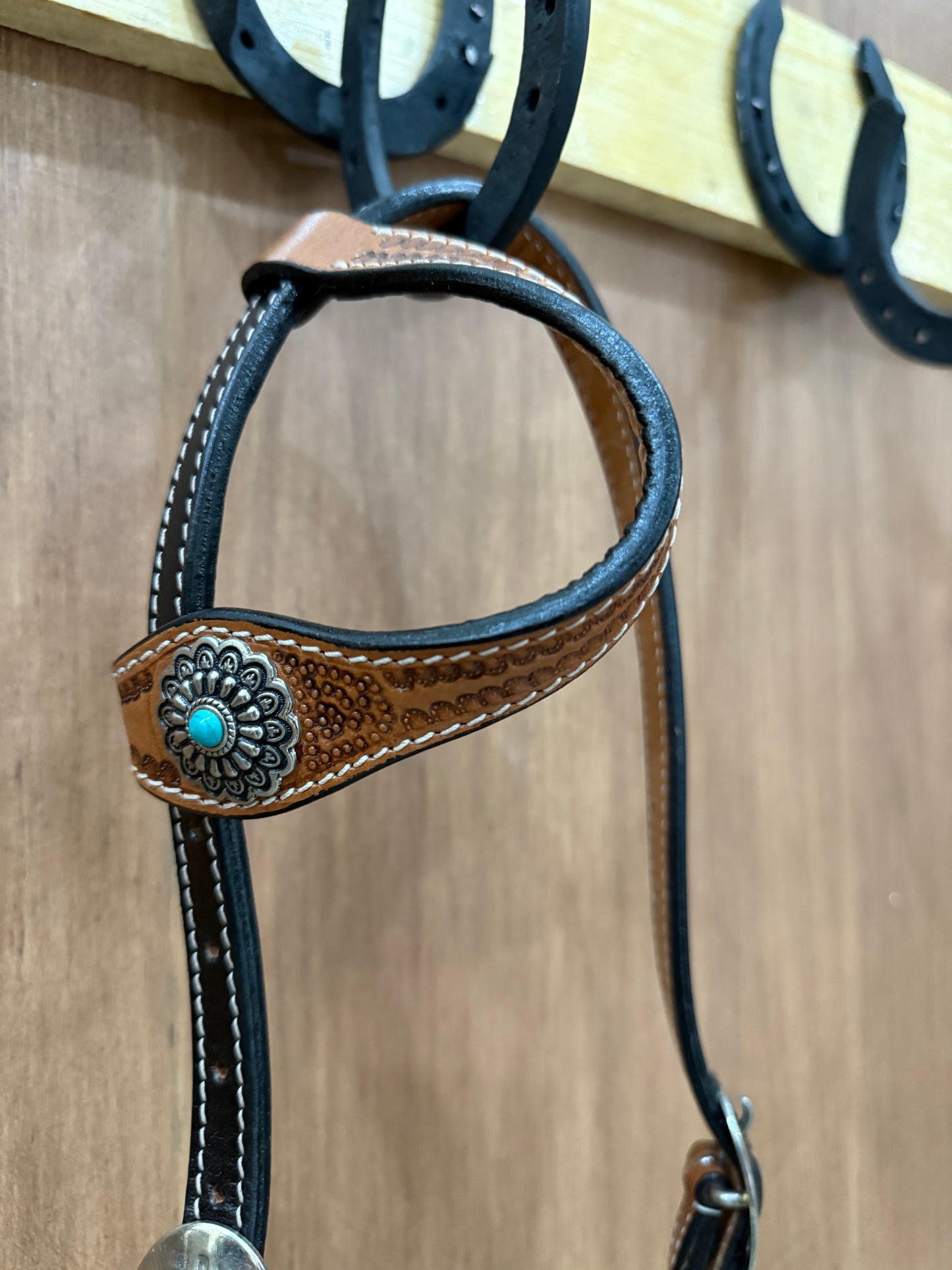 One ear headstall with turquoise conchos