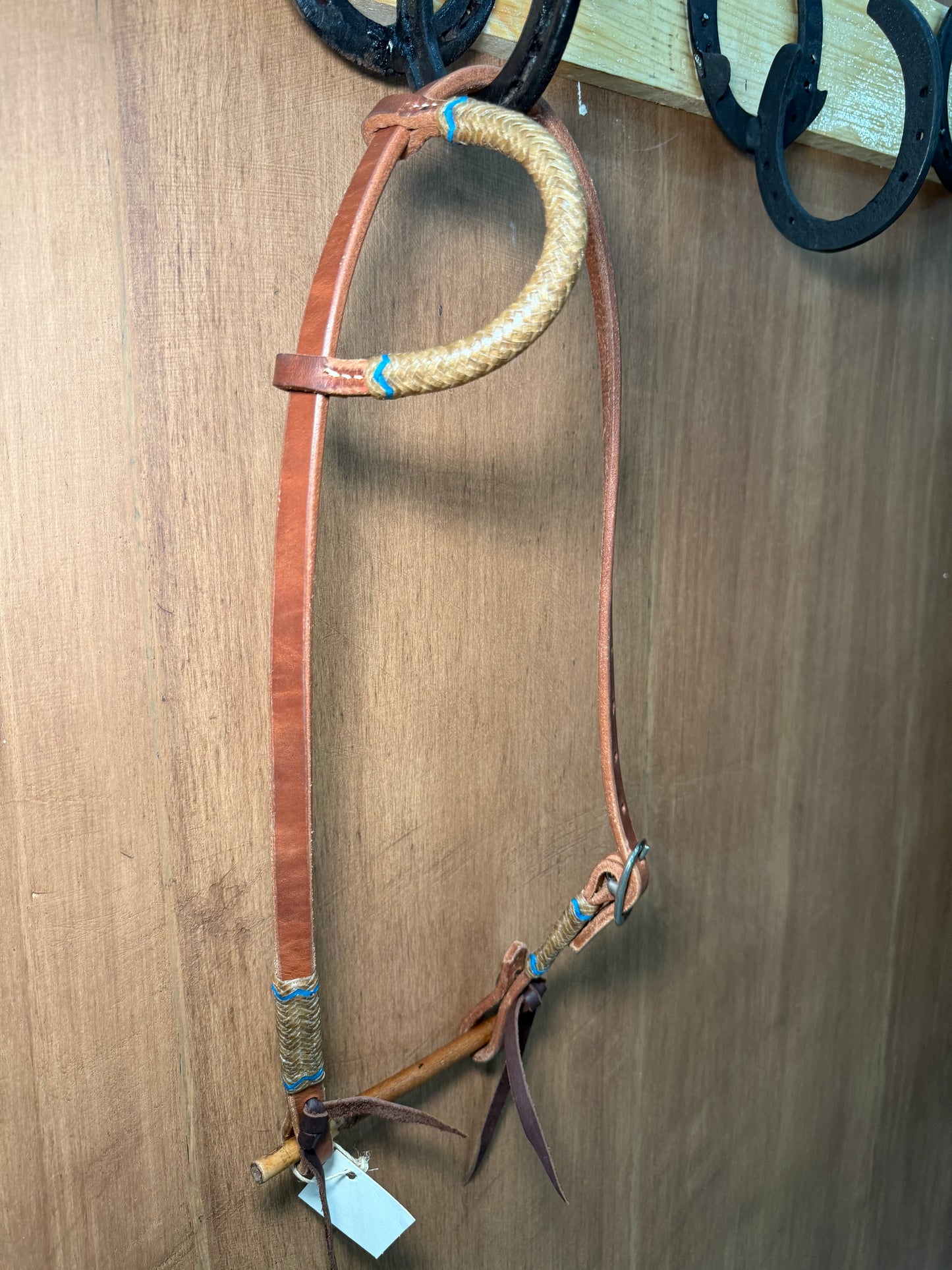 5/8 Classic One ear Headstall Hand-braided rawhide details