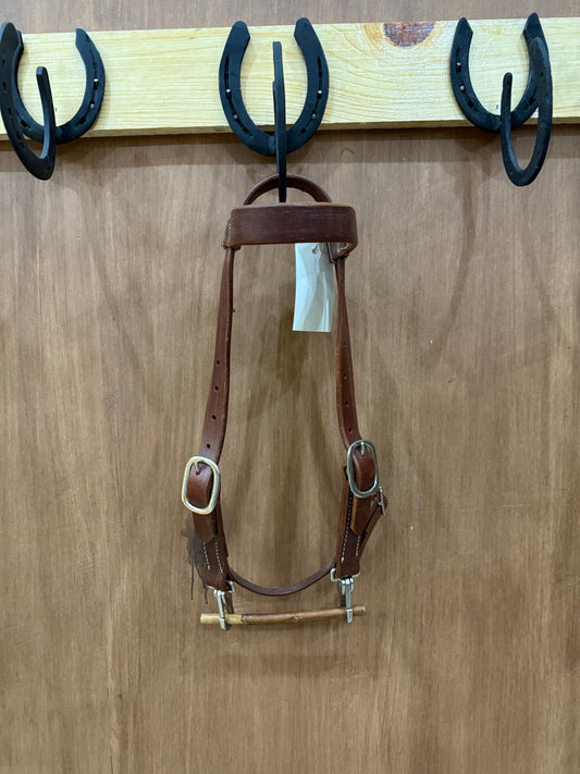 Browband spring snaps headstall