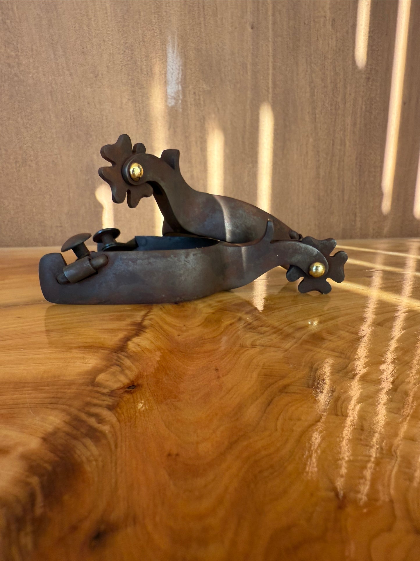 Men’s Antiqued Steel Long Shank Western Spurs