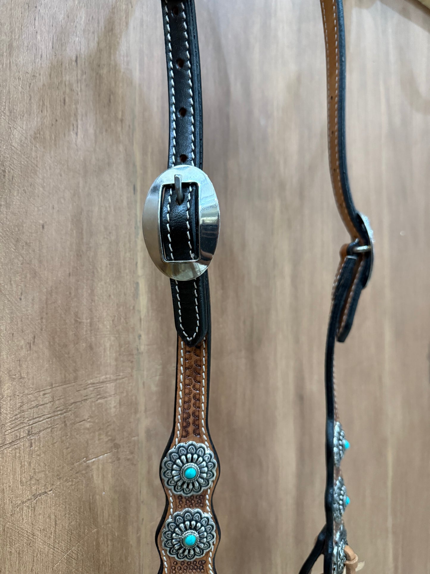 One ear headstall with turquoise conchos