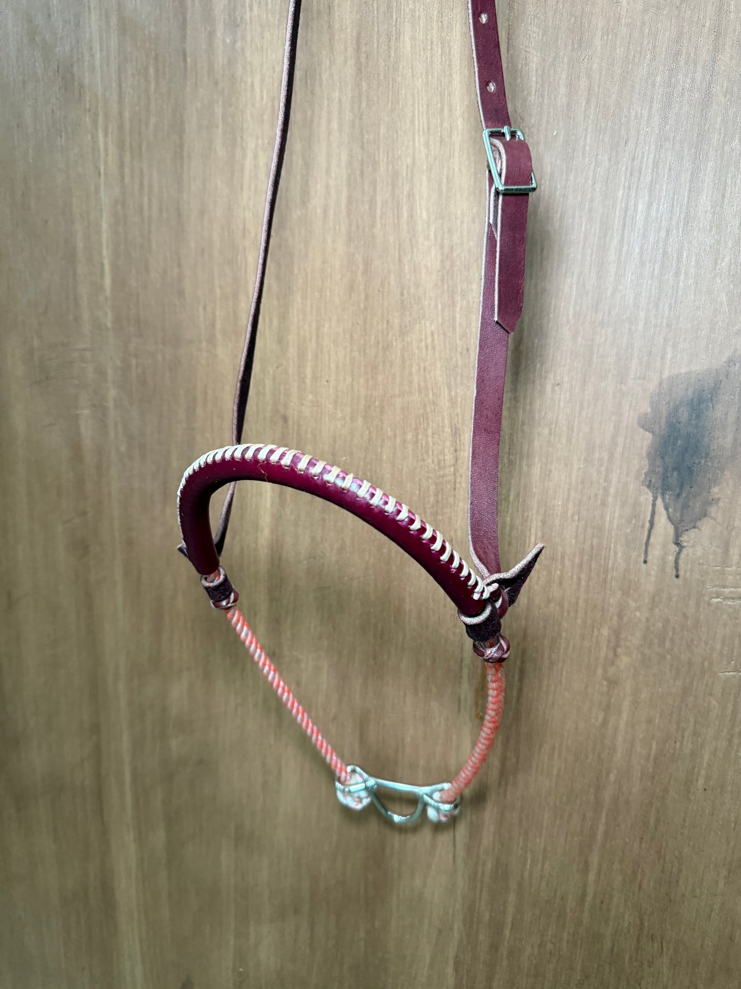 Colored rope noseband