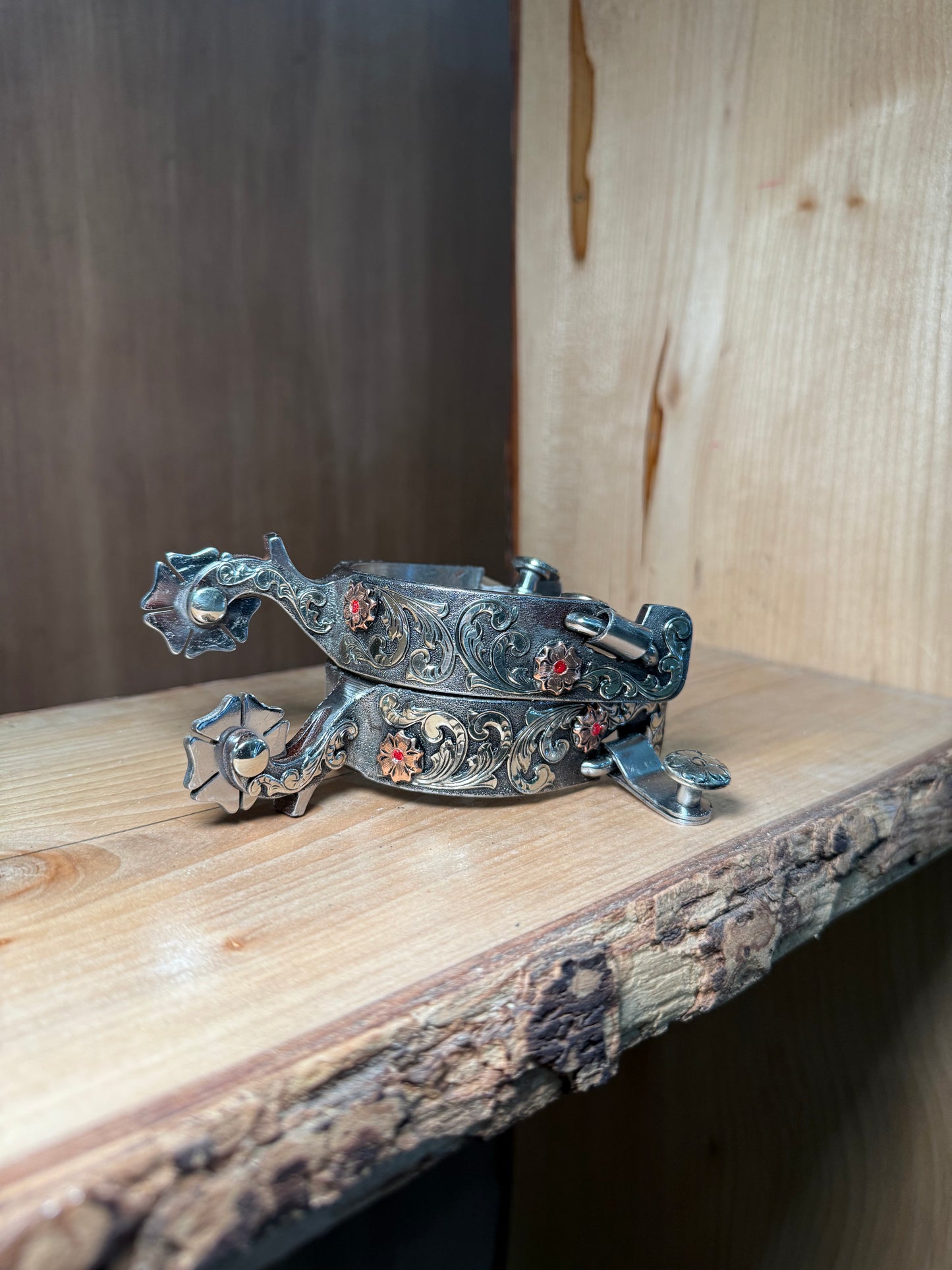 Ladies spurs 6 silver clover concho