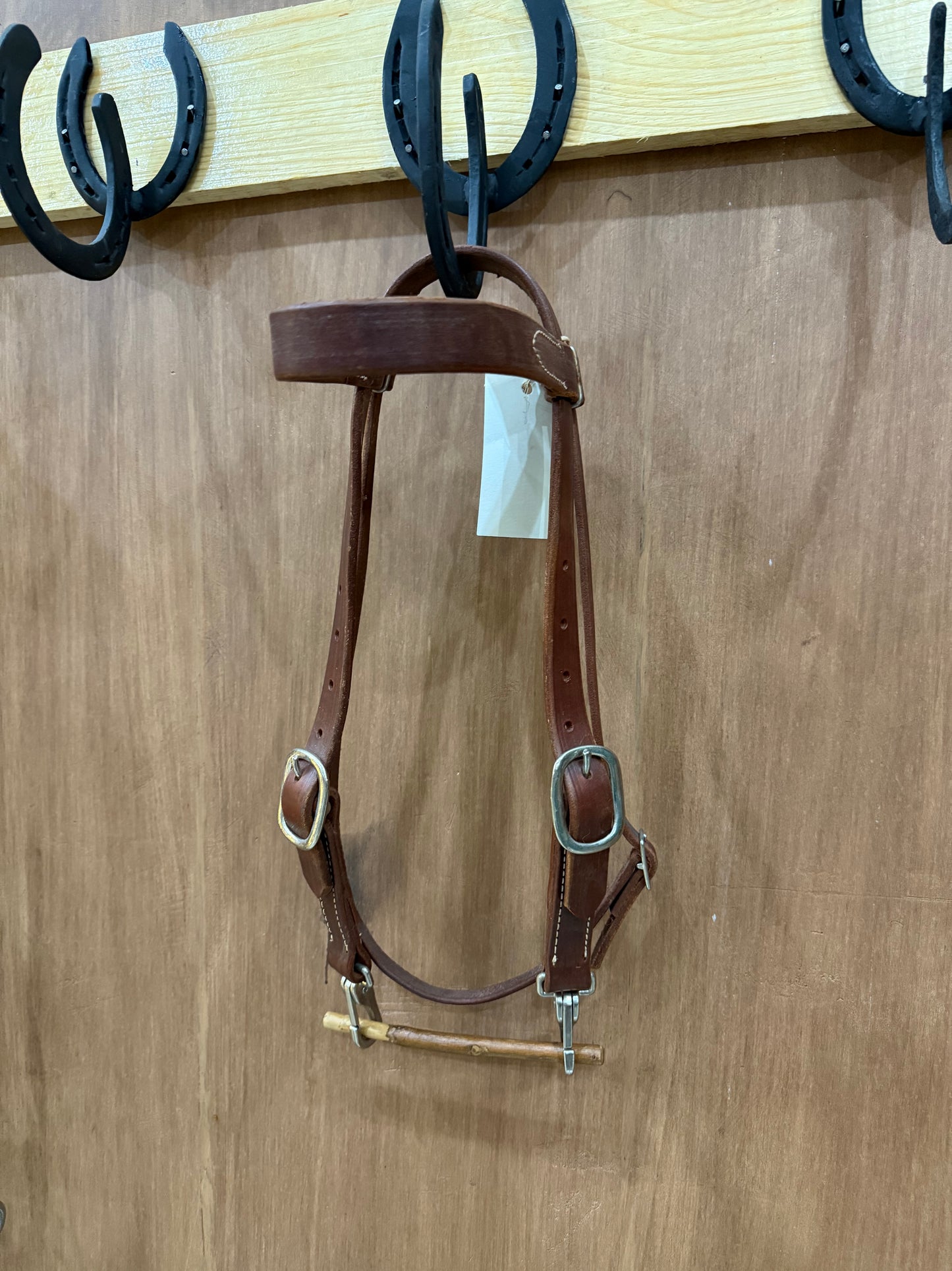 Browband spring snaps headstall