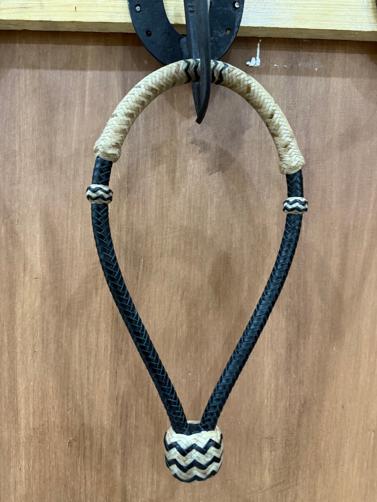 Two-toned rawhide bosal 1/2” with black accents