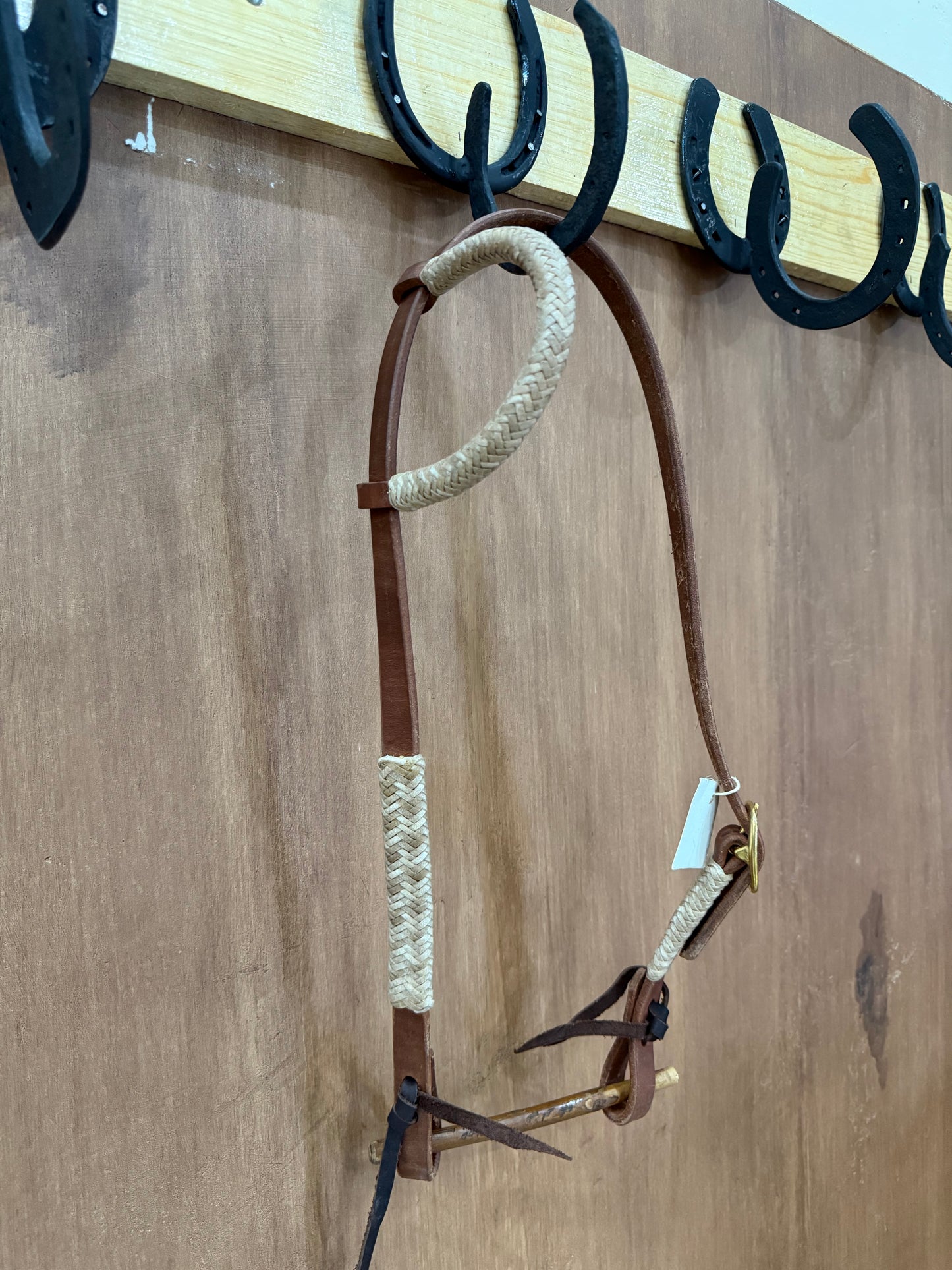 3/4” Classic one ear headstall with rawhide accents