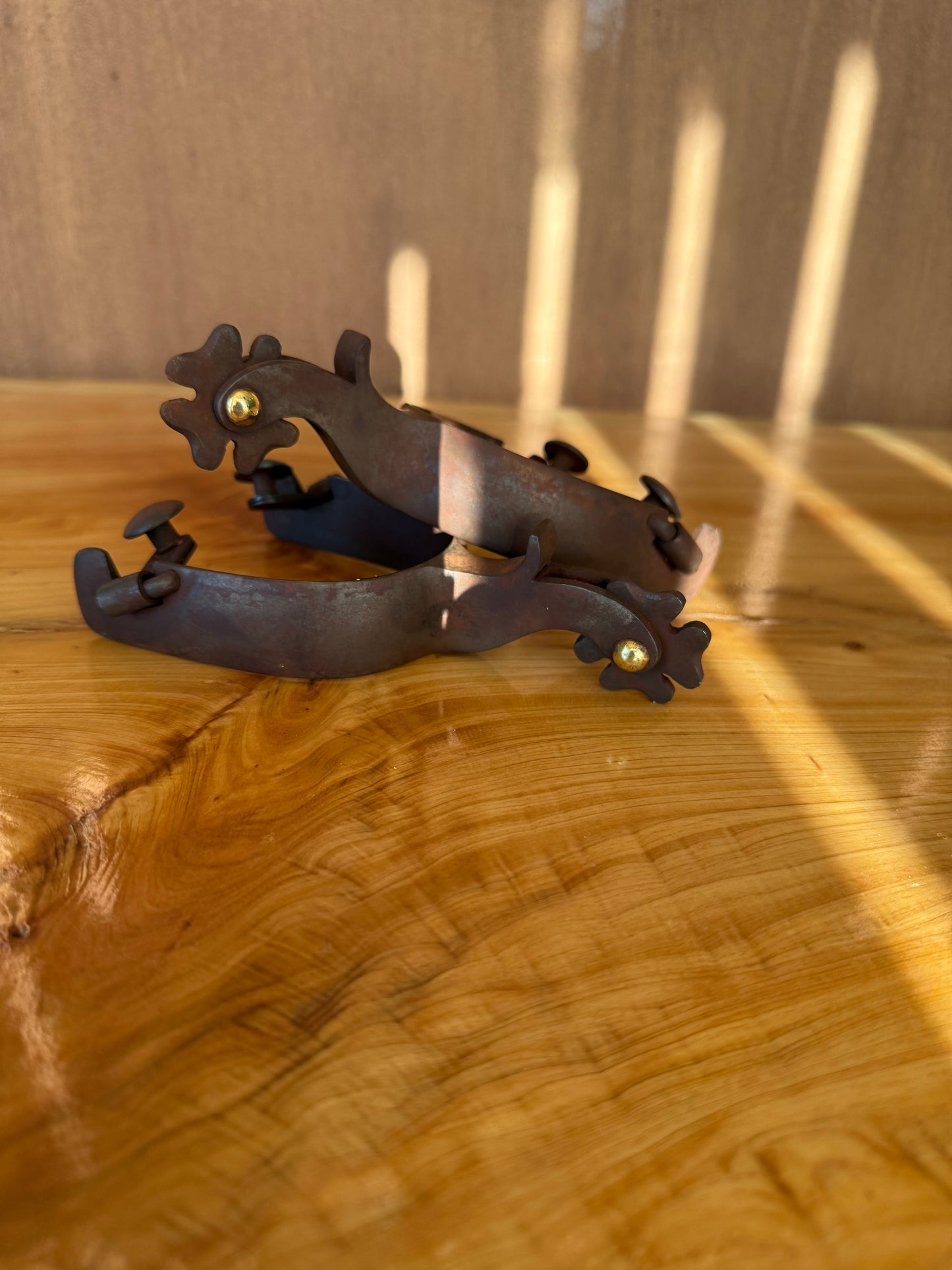 Men’s Antiqued Steel Long Shank Western Spurs