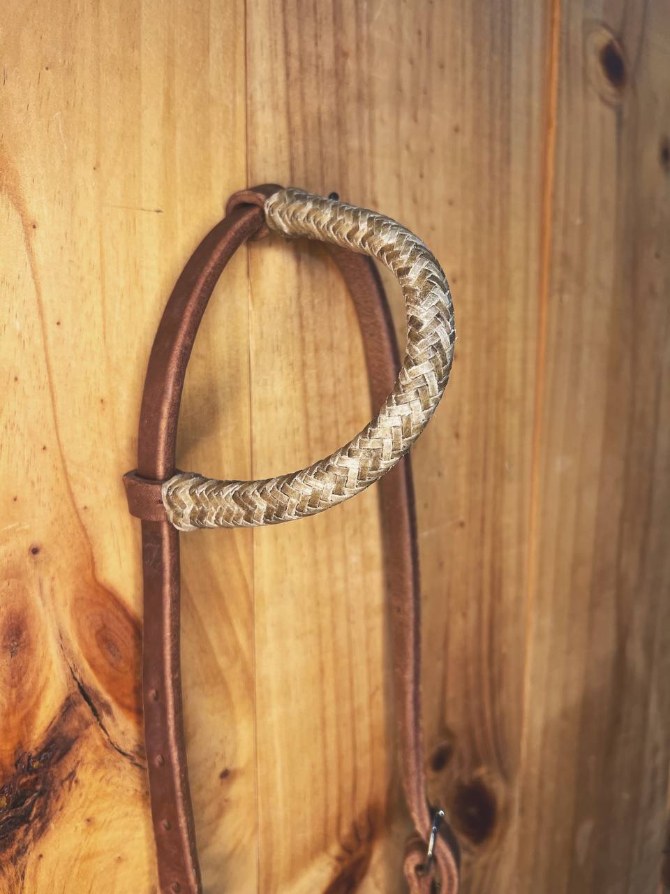 One ear rawhide headstall 4 buckles